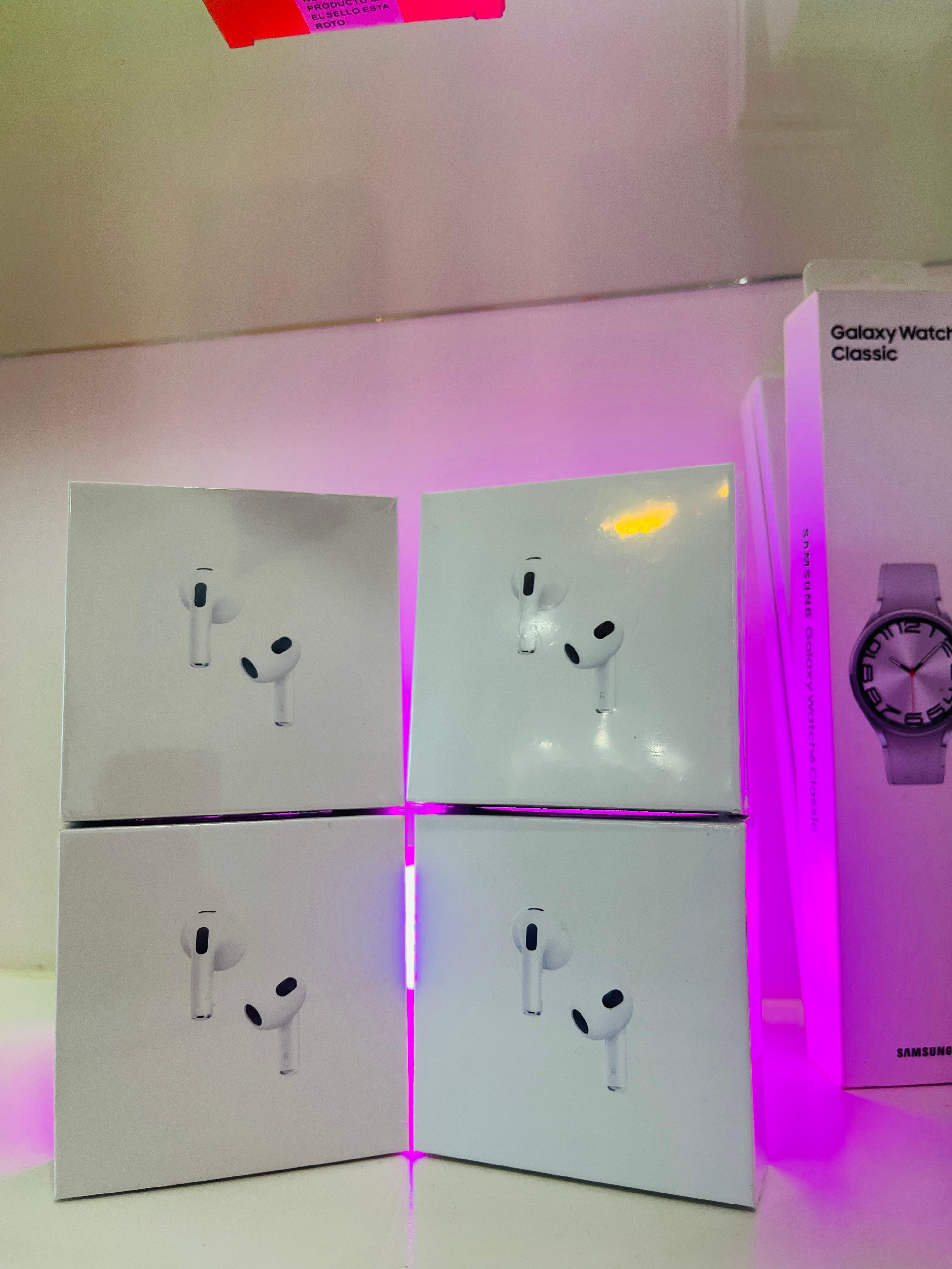 AirPods